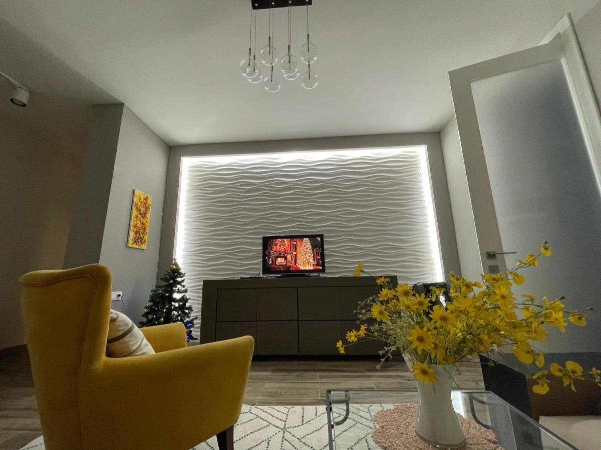 Hd New Apartment Tbilisi Bagian luar foto
